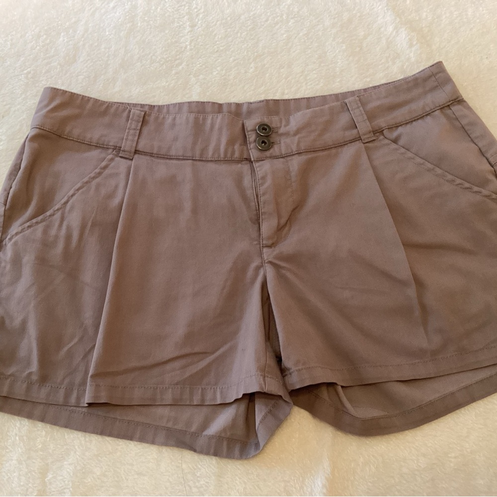 Merrell Tan High Waist Shorts Lightweight Casual Wear Size 4